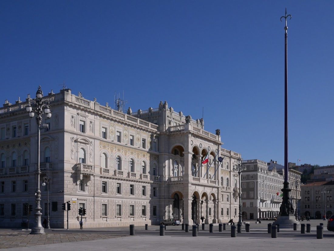 Piazza Unità d'Italia, Trieste